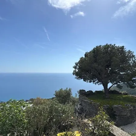Vue Et Douceur De Vivre A Poretto *